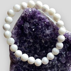 Tridacna Shell Stretch Bracelet